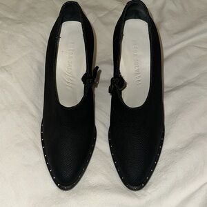 FRĒDA SALVADOR Black Grained Leather w/ Wooden Heel Pointed Toe Booties